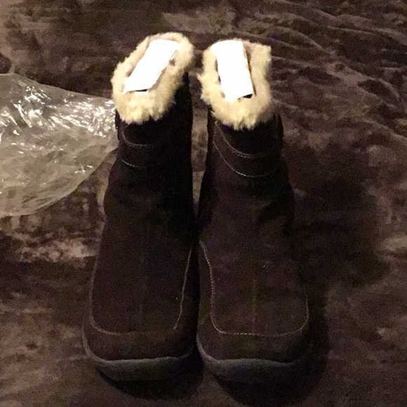 Boots - Picture 4 of 4